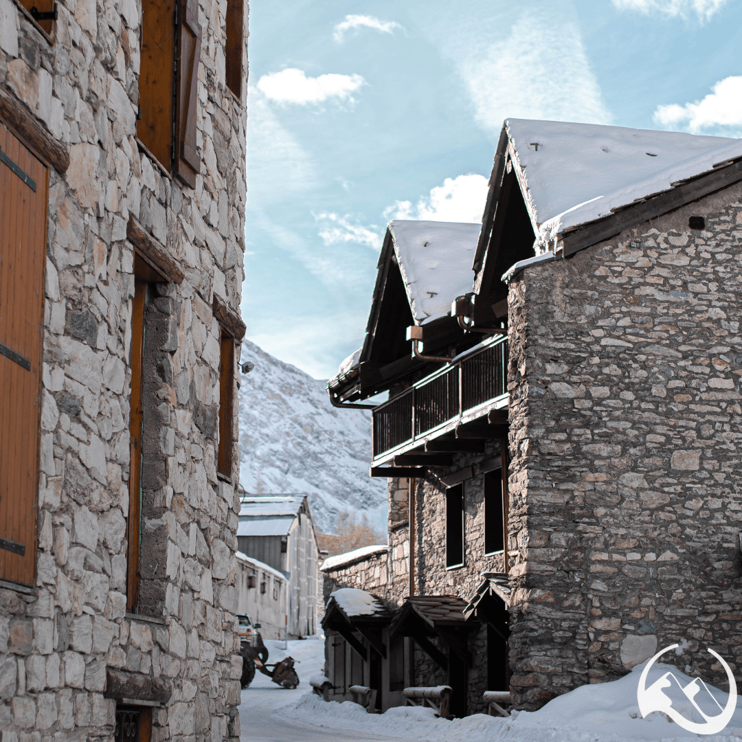 Why choose a catered chalet in Val d'Isere with Buildmyskitrip.com.